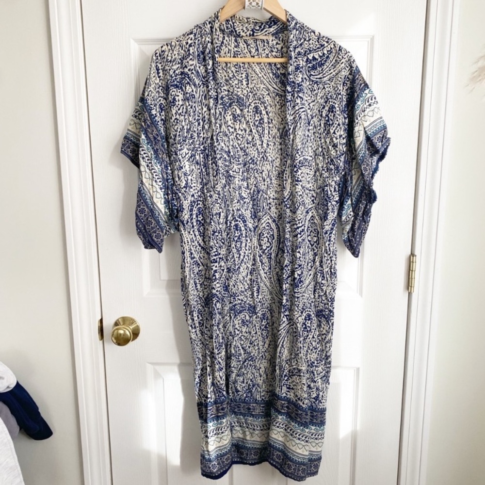 Elodie Kimono - Picture 1 of 4